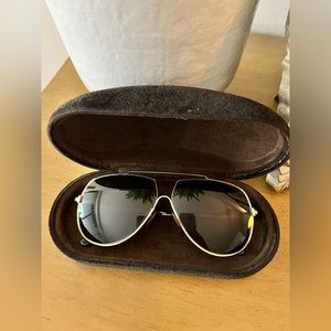 MENS TOM FORD SILVER FRAME SUNGLASSES (CASE INCLUDED)